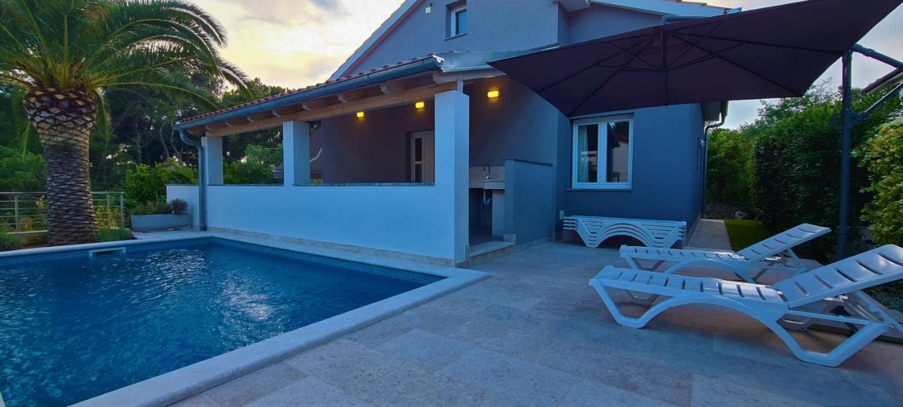Villa Artaturi Мали-Лошинь Экстерьер фото