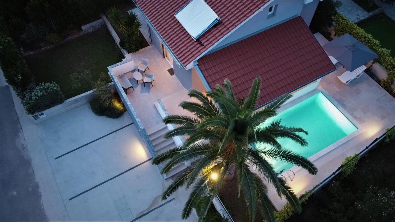 Villa Artaturi Мали-Лошинь Экстерьер фото