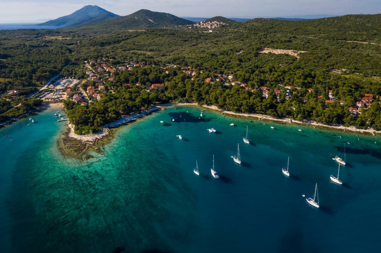 Villa Artaturi Мали-Лошинь Экстерьер фото